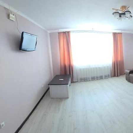 Apartment On Parkovaya チョロノモスク エクステリア 写真